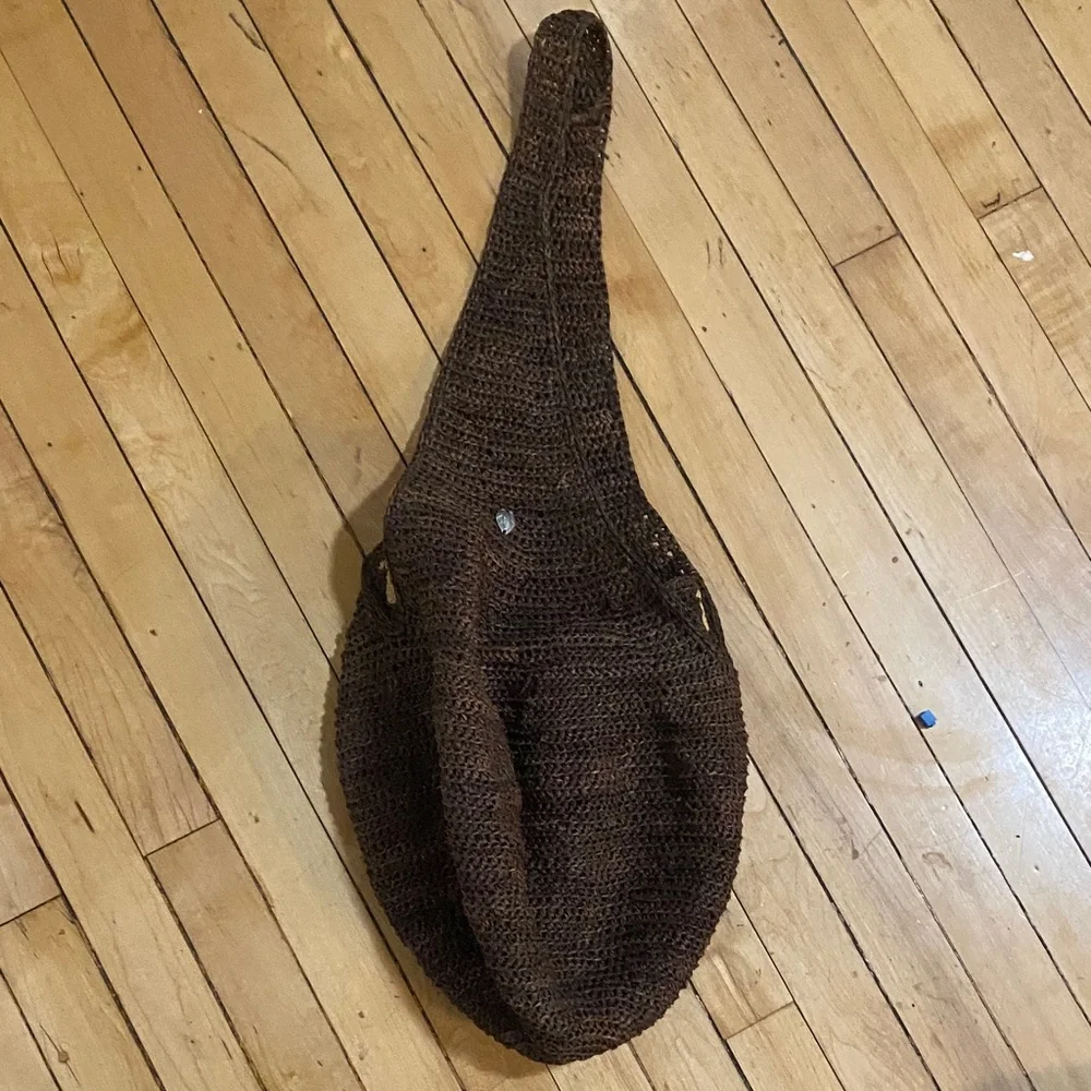 Helen Kaminski Australia 100% raffia Brown Sling woven bucket bag single strap - Picture 3 of 9